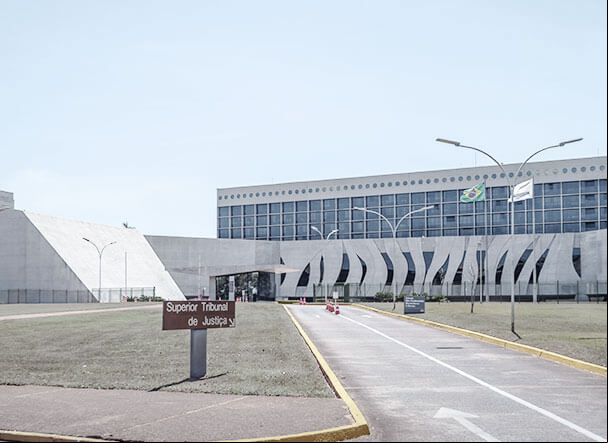 A aplicação de jurisprudência defensiva e a necessária releitura da Súmula 182 do STJ 